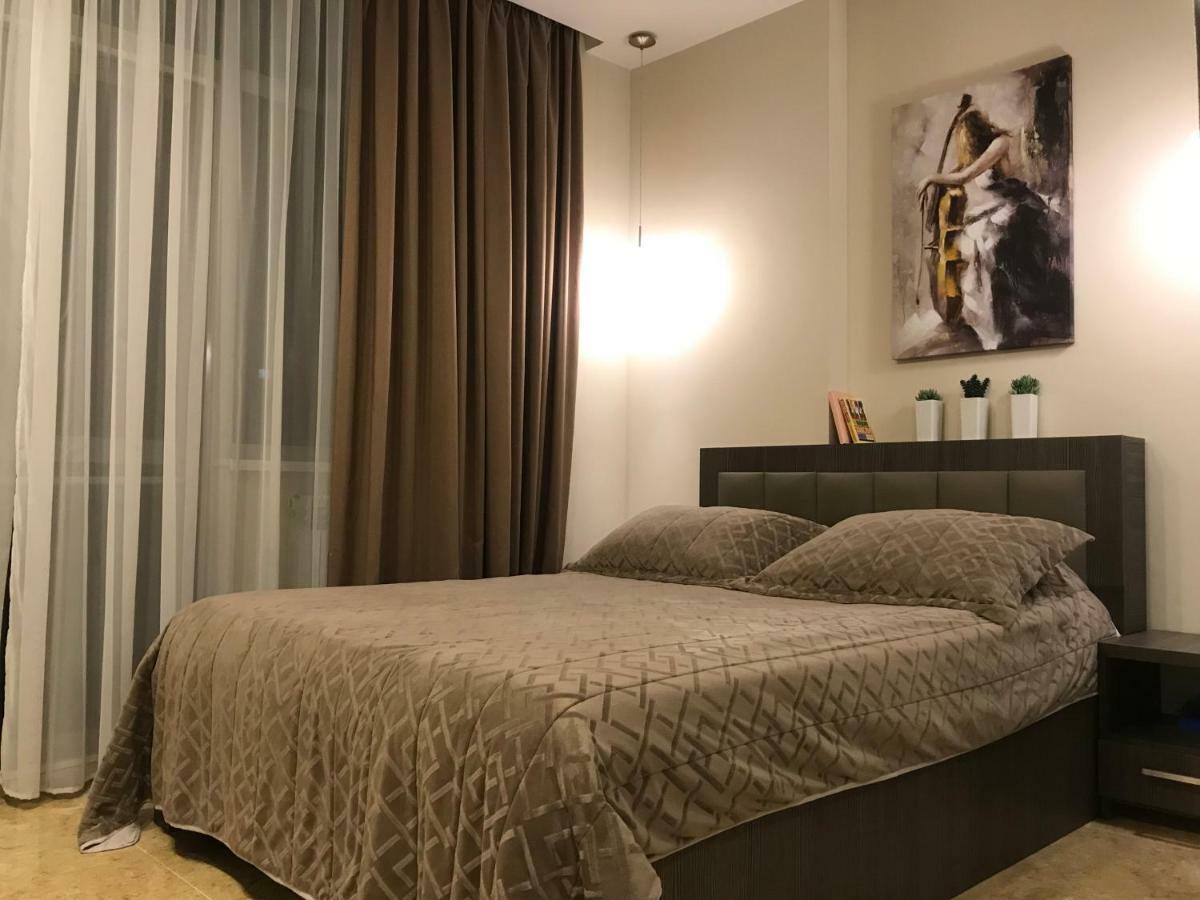 V&A Lux Apartments Batumi Ngoại thất bức ảnh